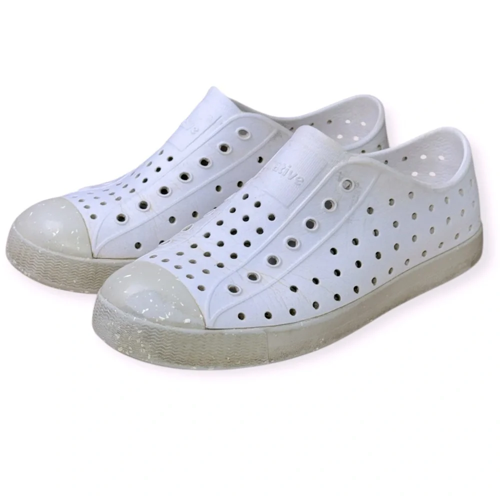 Native‎ Kids Lilac and Gray Water Shoes Size 2